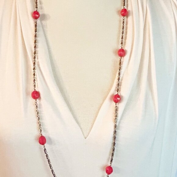 J Crew Gold-Tone Necklace w Tube Shaped Beads and Red Faceted Beads - Picture 6 of 6
